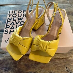 Anthropologie Vicenza Puffy Bow Heeled Sandals